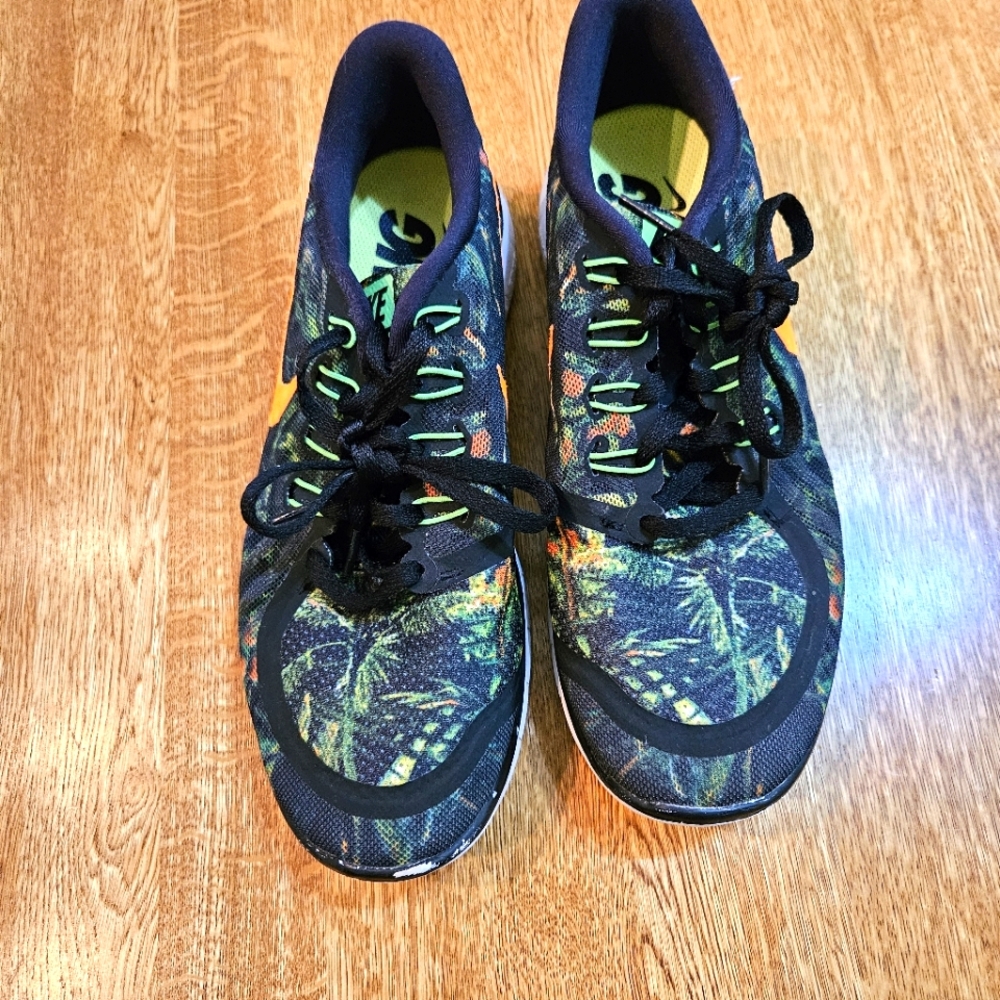 Nike 5.0 Colorful Patterned Sneakers, Sz 8 Women's
